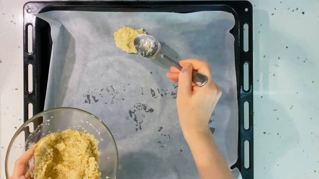Простой рецепт полезного печенья . Кунжутной банановое печенье без сахара и яиц .