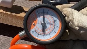 Заплатка на пластиковой трубе отопления или водопровода, реально ли будет держать давление?