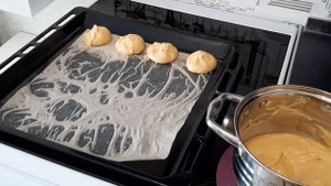 Заварные эклеры с кремом без кулинарных приспособлений