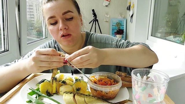 Мукбанг скумбрия с отварной картошкой, шампиньоны по корейски | Под ваши истории #мукбанг #фудблогер