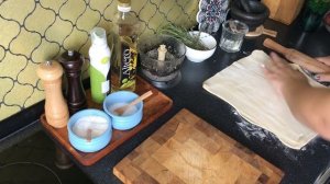 Тестируем вместе меню на НОВЫЙ ГОД 2021|Слоеные ушки с розмарином и маслинами| Прекрасная закуска