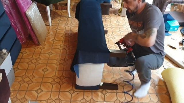 делаем мягкую банкетку своими руками. банкетка в вертикальной стяжке DIY