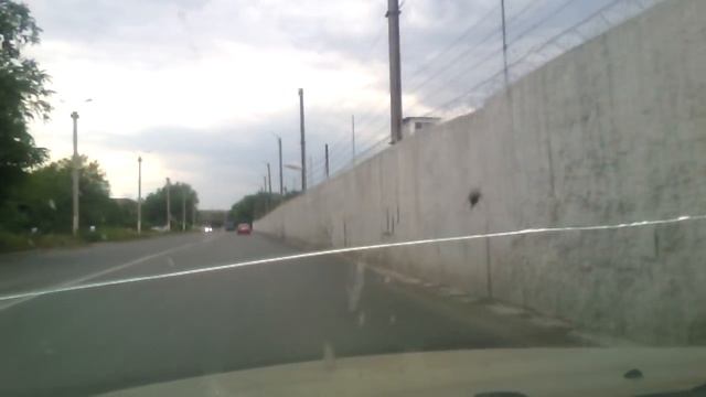 Вагон ресторан рептилоидов. смотреть онлайн