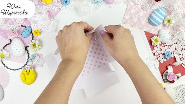 Красивый вариант подарочной коробочки с курочкой, в которой можно презентовать конфетки на Пасху?