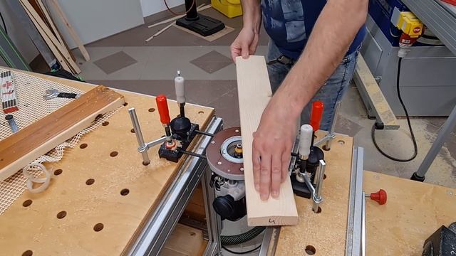 Festool Oberfräse OF 1400 als kleine Tischfräse missbraucht.