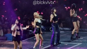221222 BLACKPINK Born Pink Tour in Amsterdam DDU DU DDU DU + Forever Young ULTRA HD fancam