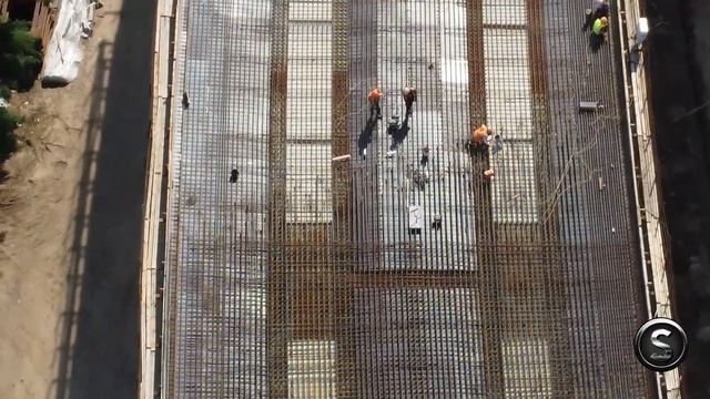 Запорожский Балочный мост. Монтаж опалубки очередной захватки. Строительство мостов в Запорожье