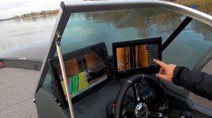 Показали как спускаем лодку на воду, какое снаряжение используем рыбалка в Эстонии на выходных