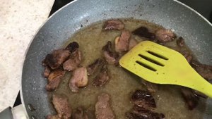 116.Утка жаренная с картофелем.