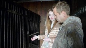 Первый контакт Олега  Алеексеевича с четырьмя Самарскими медведями .Едим МЕД .Крым