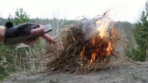 добываение огня при помощи кремня