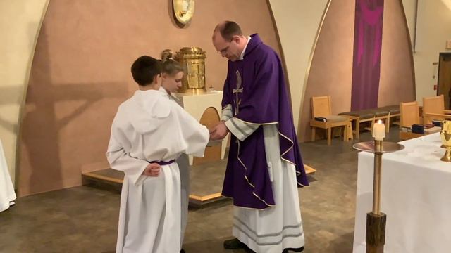 St. Paul Fenton Altar Serving смотреть онлайн