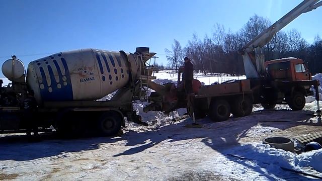 Разгрузка бетона при помощи АБН