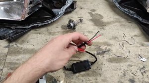 Тюнинг фар на Toyota Hilux установка светодиодных Bi Led линз и светодиодных ламп в ПТФ
