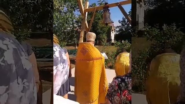 Освящение колокола г.Ладыжин Храм Почаевской Иконы Божей Матери смотреть онлайн