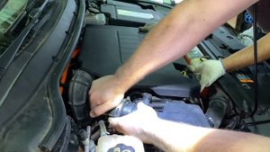 Замена Двигателя в Сборе с Трансмиссией Chevrolet Volt 2012 год . Ремонт Шевроле Вольт из США