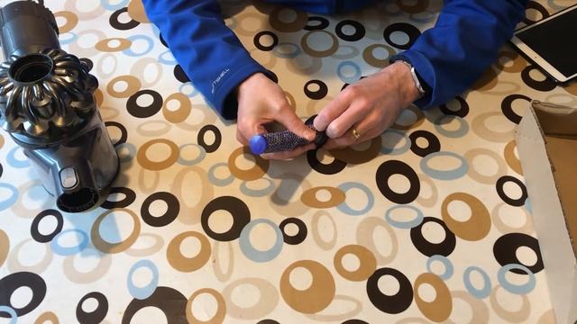 How to clean a DYSON V6 V7 and V8 filter thoroughly смотреть онлайн