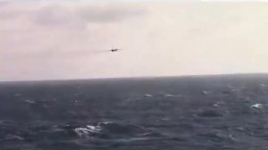 Су-24М демонстративно прошел на малой высоте около американского эсминца USS Donald Cook