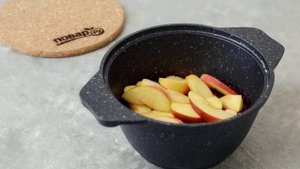 Варенье из красной смородины с яблоками