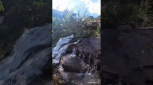 Водопад на Шри Ланке.