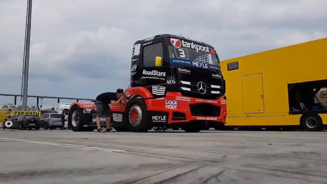 SCS Soiftware  разрабатывает гоночный симулятор