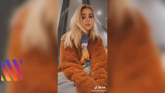 ЕВА СПЕЛА СВОЮ НОВУЮ ПЕСНЮ В ЖИВУЮ 🎄 // Miller Fans смотреть онлайн