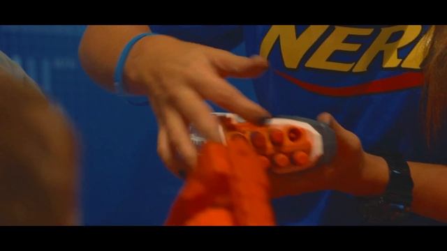 Открытие магазина Hamleys Метрополис смотреть онлайн