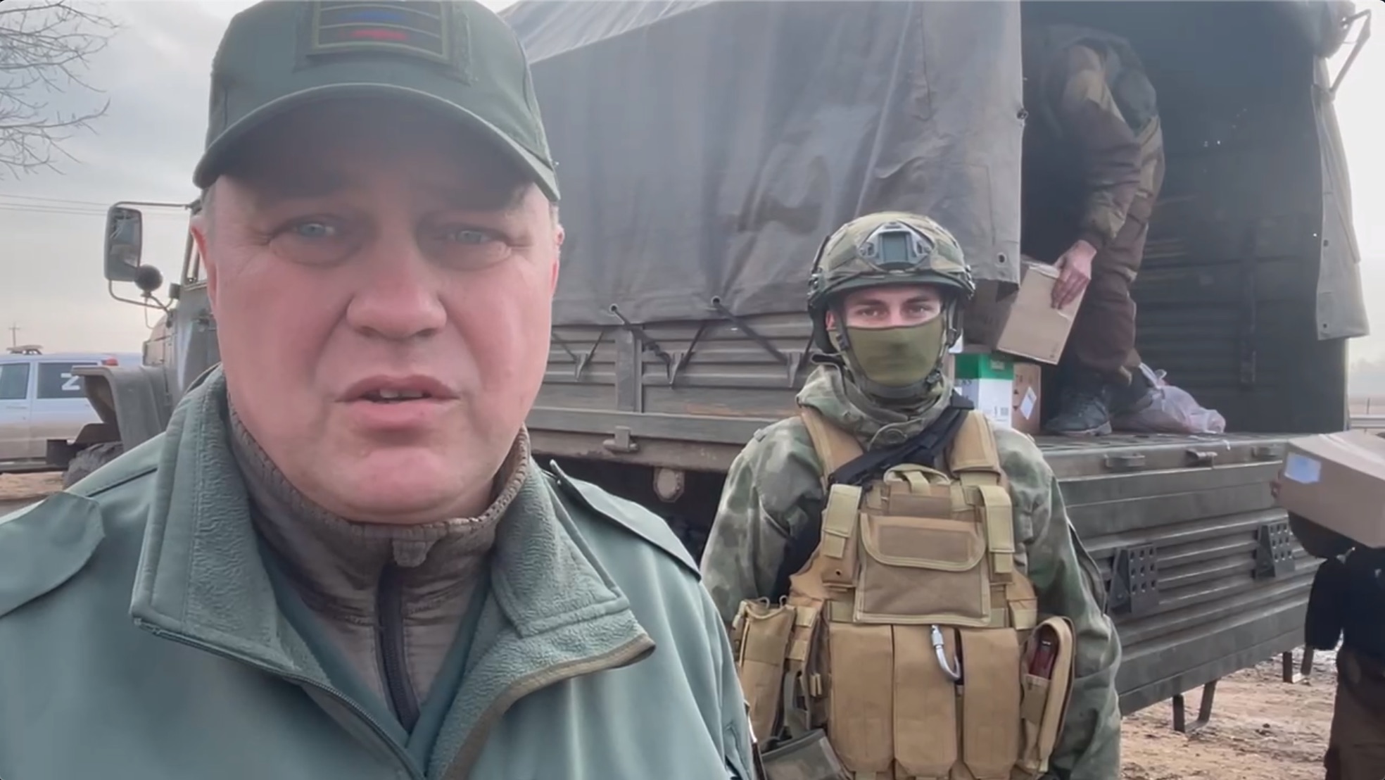 «ЕДИНАЯ РОССИЯ» ПЕРЕДАЛА ТЕПЛЫЕ ВЕЩИ И ТЕХСРЕДСТВА ВОЕННОСЛУЖАЩИМ В ХЕРСОНСКОЙ ОБЛАСТИ