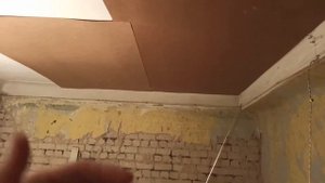 Защищаем натяжной потолок с помощью ДВП