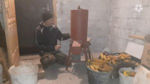 Корморезка,кукурузолущилка своими руками.