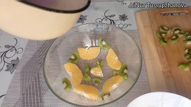 Фруктовый десерт с йогуртом. Вкусный десерт без желатина и выпечки.