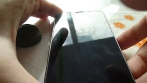 Удаление полос с экрана смартфона Philips W8510