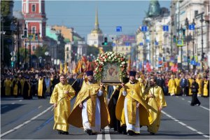 Крестеый ход по Невскому проспекту. 12.09.2022.