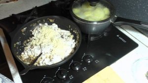 Такой ужин точно Вам понравится.Картофельная запеканка с жульеном.