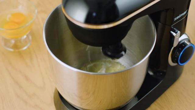 Robot planetarny Zelmer ZKR1300B смотреть онлайн