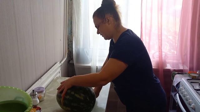 Знакомство с нашими питомцами!Сделала хреновину и лечо.