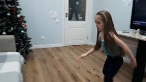 Кувыркаемся на диване))