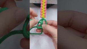 браслет для девочки из шнура