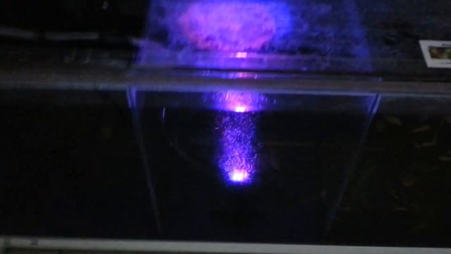 Подводный компрессор Barbus в воде. смотреть онлайн