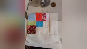 Наволочка для подушки с применением мелких лоскутков.