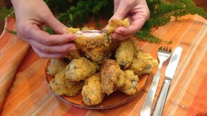 Куриные крылышки в хрустящей панировке из кукурузных хлопьев