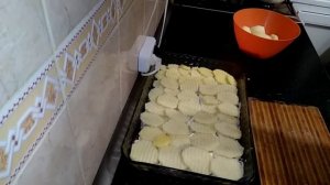 КАРТОФЕЛЬНАЯ ЗАПЕКАНКА С МЯСОМ. Рецепт КАРТОШКИ С МЯСОМ в духовке. ВКУСНЯТИНА НА СКОРУЮ РУКУ.