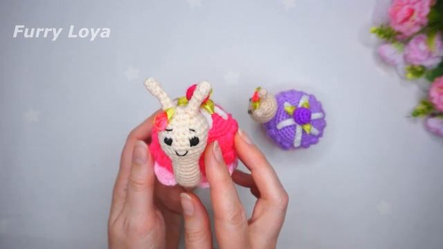 ?Новинка?Авторский МК : Улитка ПИРОЖНОЕ амигуруми / Игольница крючком . смотреть онлайн