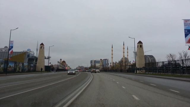 Грозный. Обновленная площадь минутка ? ? и Grozny Moll #грозный