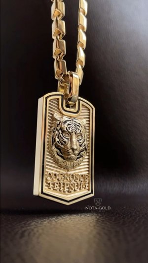 Золотая мужская подвеска жетон с тигром