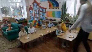 "В гости к кругу и квадрату" - НОД по математическому развитию во второй младшей группе