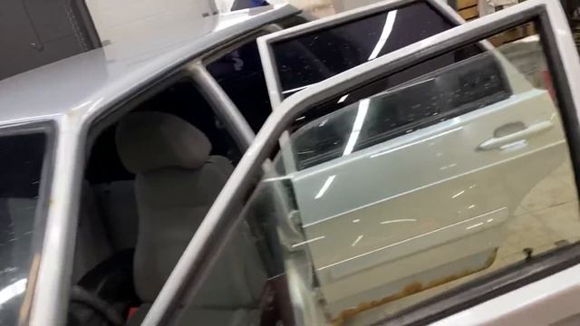 ВАЗ-2114 с бомбовой аудиосистемой. Автозвук за 60 тысяч рублей смотреть онлайн