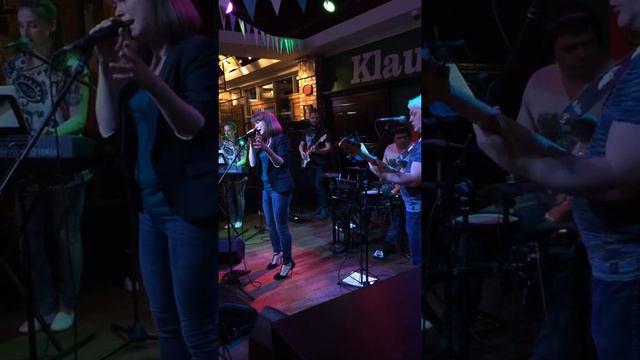 Stop (Sam Brown cover) смотреть онлайн