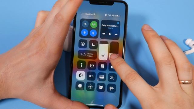 Обзор Apple Airpods Pro. Стоит ли их брать в 2020? смотреть онлайн