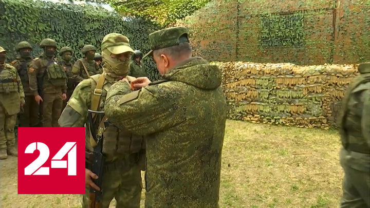 Участники спецоперации на Украине награждены орденами и медалями - Россия 24